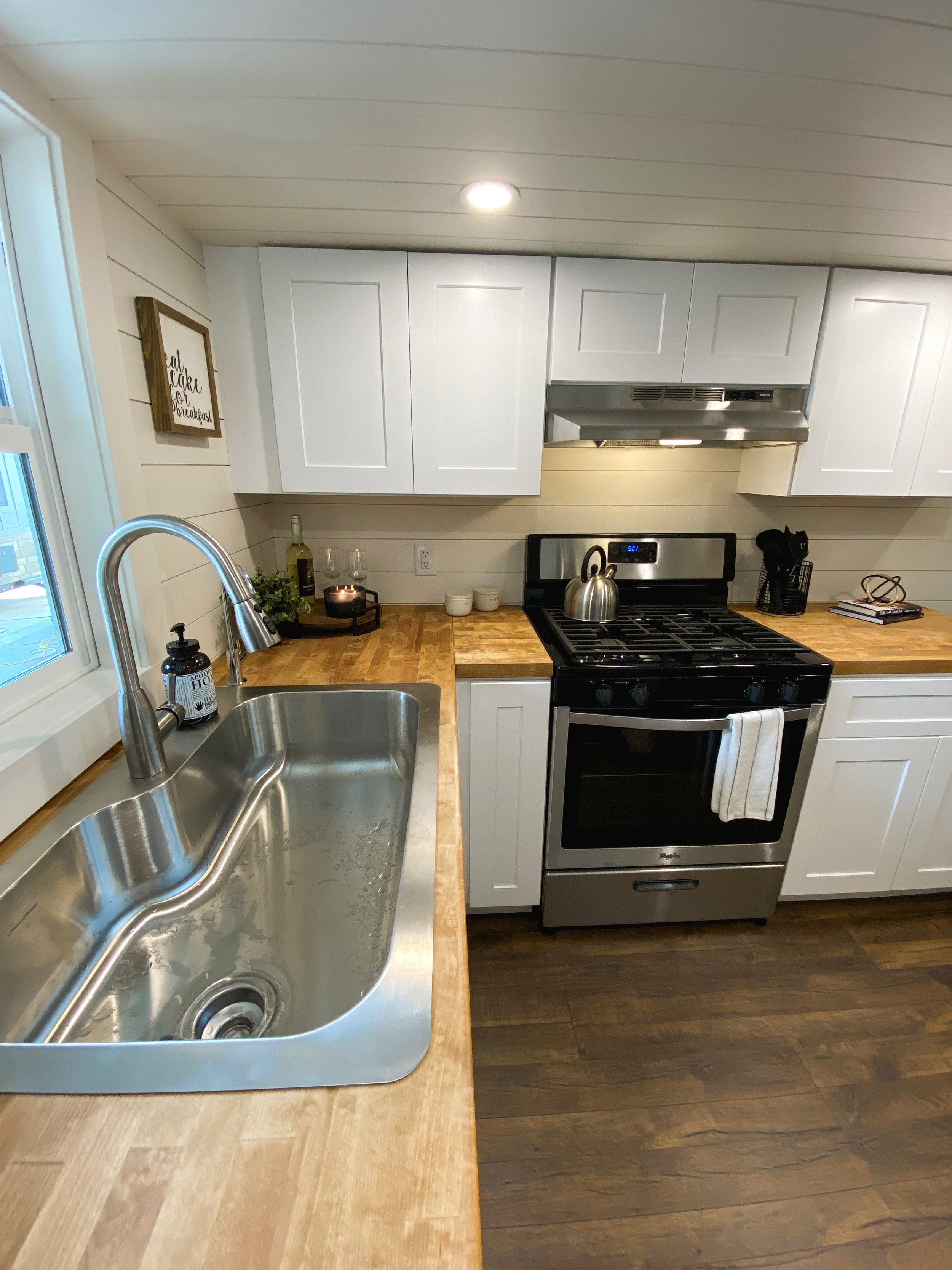 THE MANSION ELITE thumbnail 102