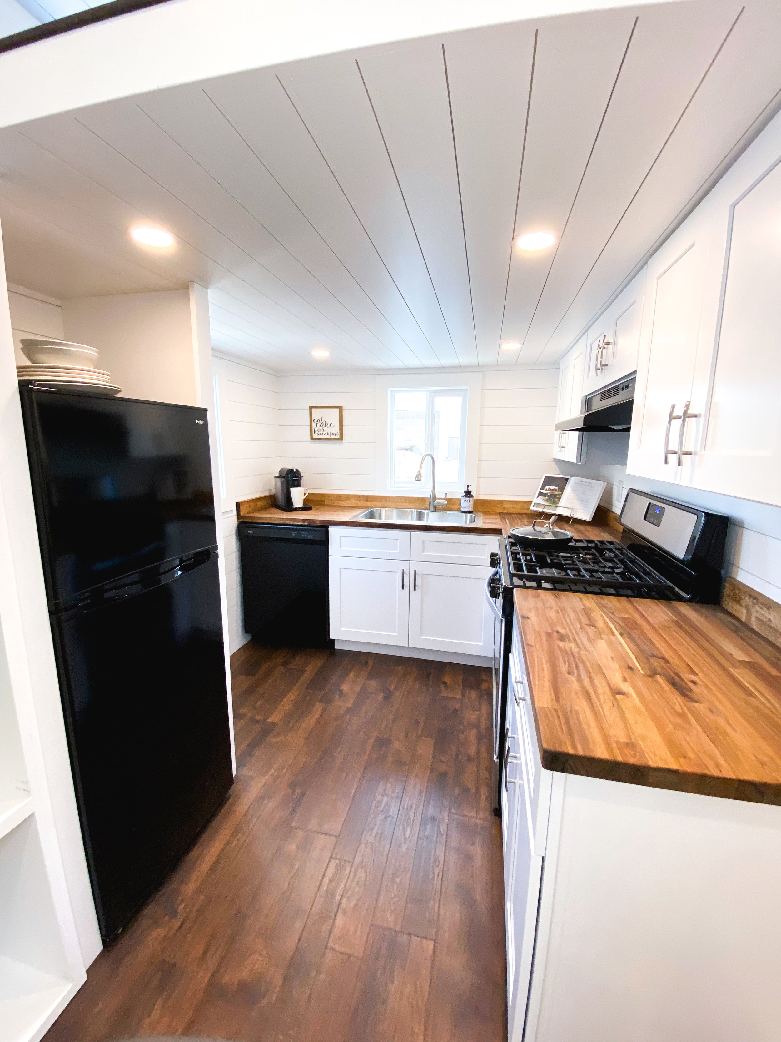 THE MANSION ELITE thumbnail 146