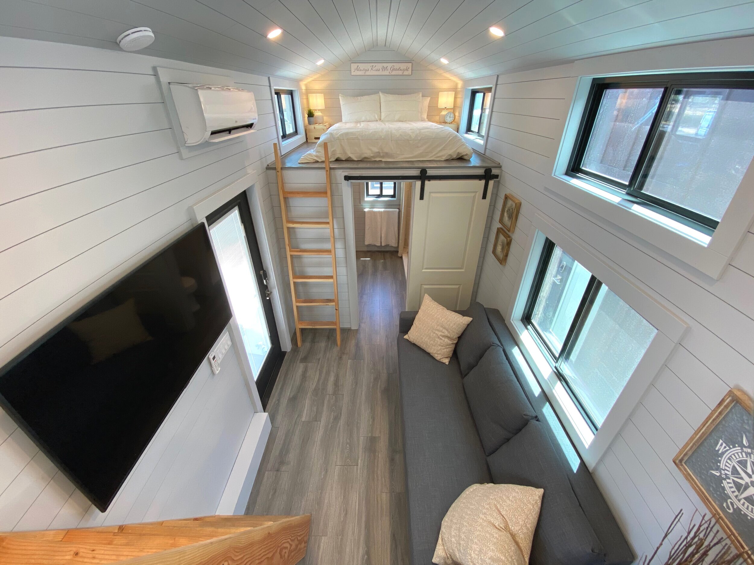 THE MANSION ELITE thumbnail 2